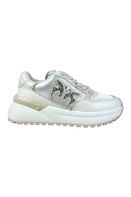 sneaker-decontractee-avec-100-de-composition