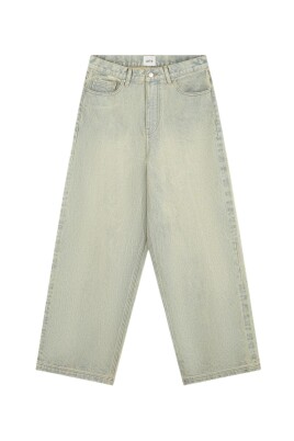classic-denim-pants-vintage-style