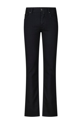 jean-slim-en-denim-moderne