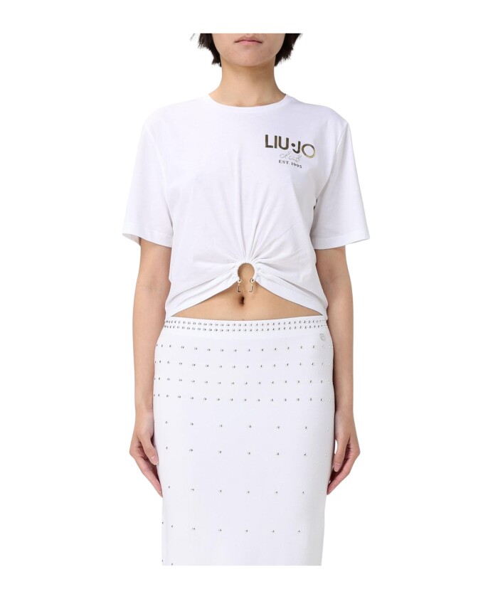 t-shirt-blanc-a-sur-le-devant