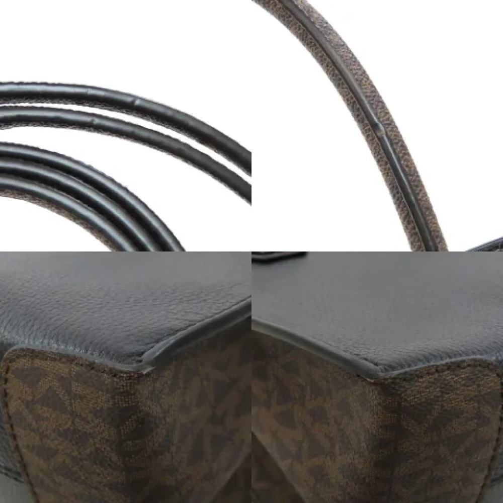 Michael Kors Pre-owned Plastic handbags Black Dames