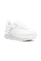 white-sneakers-for-women