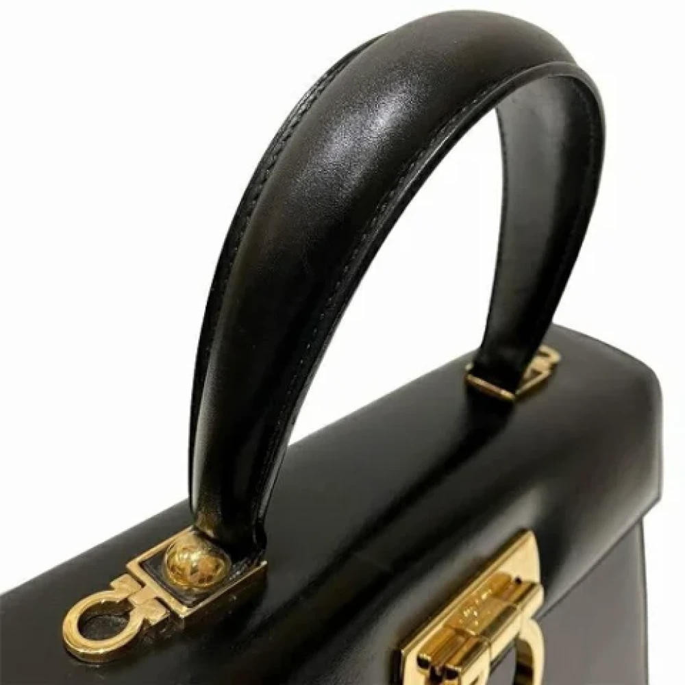 Salvatore Ferragamo Pre-owned Leather handbags Black Dames