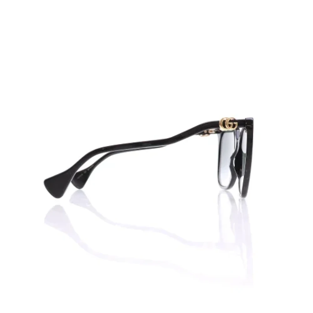Gucci Vintage Pre-owned Plastic sunglasses Black Dames