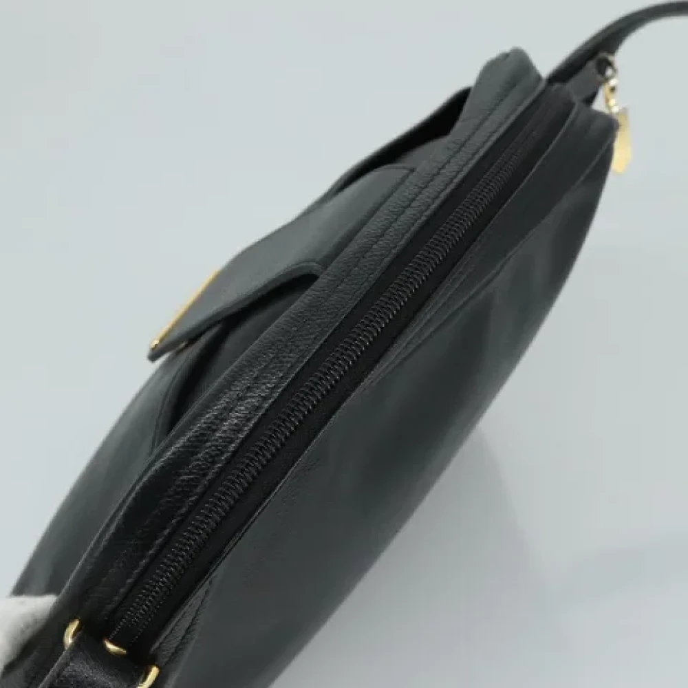 Saint Laurent Vintage Pre-owned Leather shoulder-bags Black Dames
