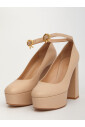 women-shoes-pumps-beige-aw22