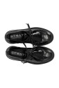 zwarte-vetersneaker-met-stud-detail
