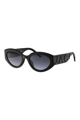 lunettes-de-soleil-elegantes-avec-modele-694-g-s