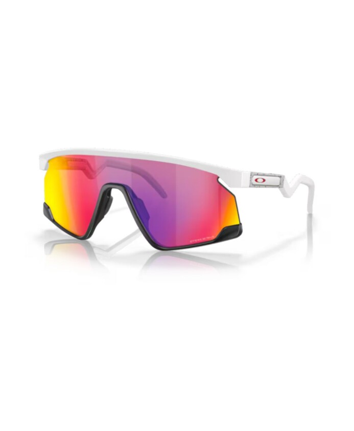 sporty-sunglasses-for-outdoor-activities