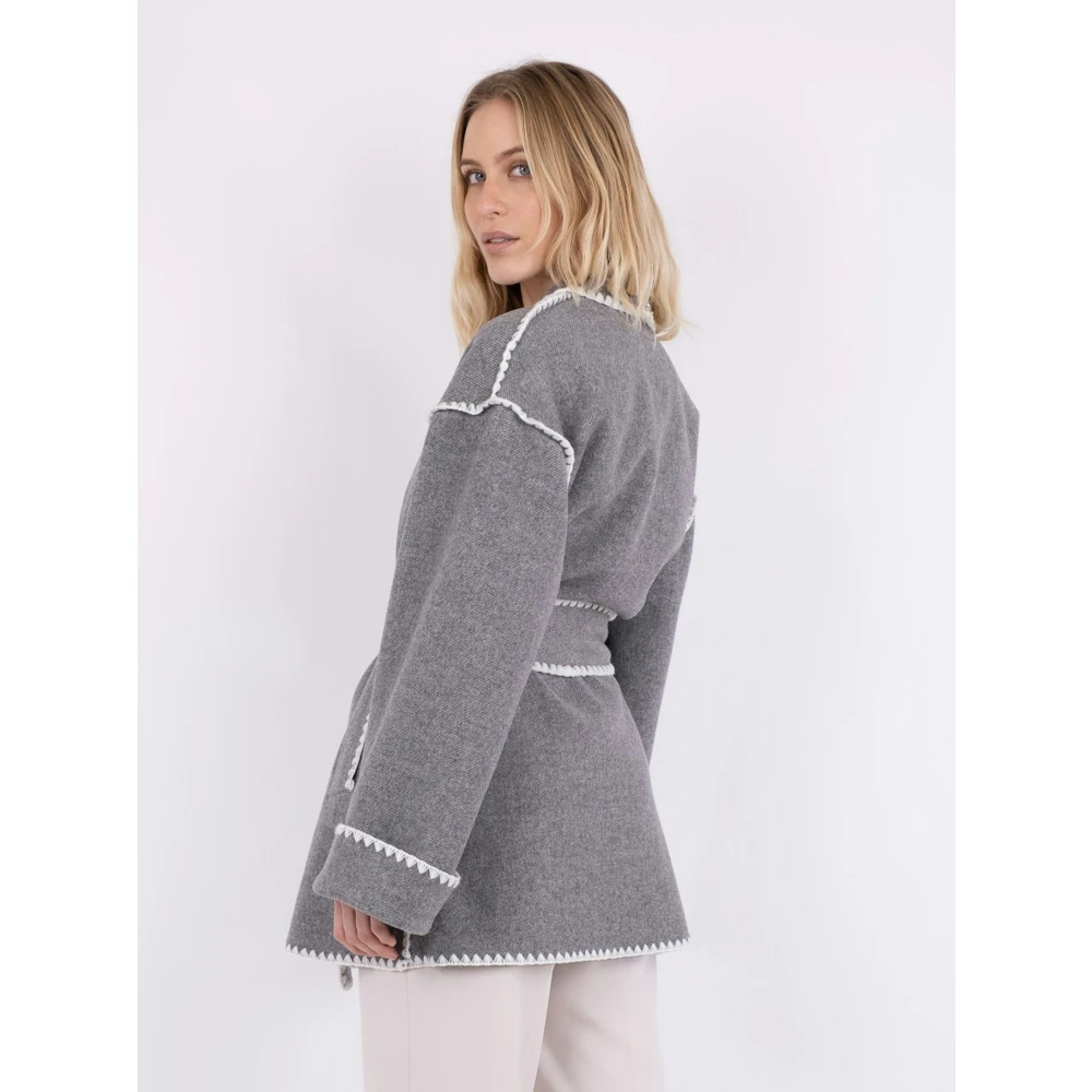 NEO NOIR Stijlvolle Wollen Jas met Strikband Gray Dames