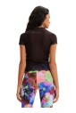 t-shirt-noir-a-manches-courtes-imprime