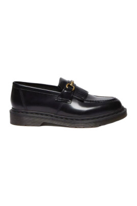 black-polished-smooth-loafers-with-fringes