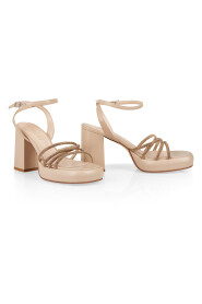 Feminine Sandale mit Fesselriemen