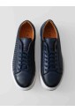chaussure-decontractee-en-cuir