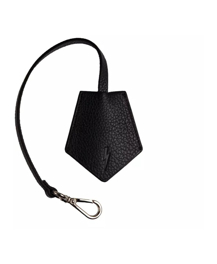 porte-cles-en-cuir-de-luxe-design-elegant