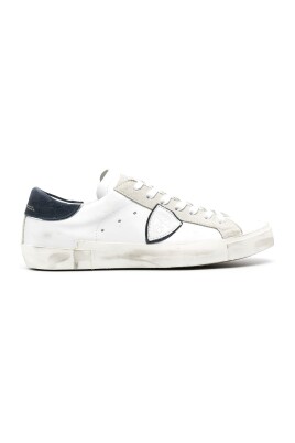 stylish-sneakers-for-men-and-women