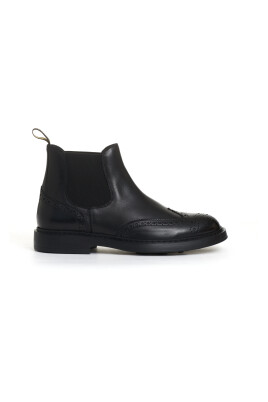 black-leather-beatles-shoes
