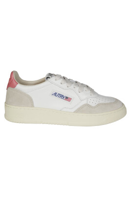 baskets-basses-en-daim