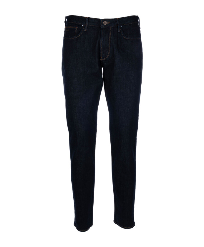 classic-denim-jeans-for-everyday-wear