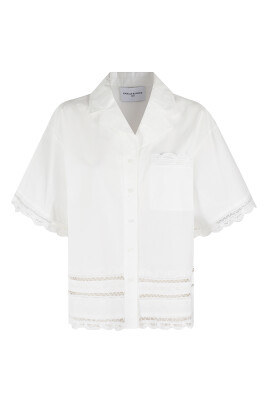 chemise-blanche-en-popeline-de-coton-avec-bordures