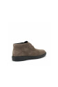 chaussure-de-ville-en-daim-avec-semelle-en-caoutchouc