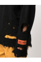 pull-en-maille-dechiquetee-a-logo
