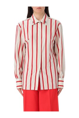 chemise-rouge-a-boutons