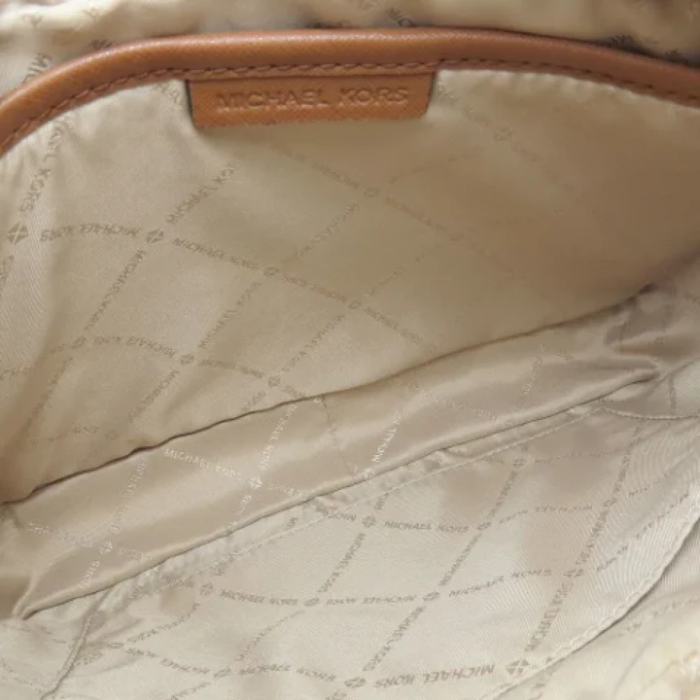 Michael Kors Pre-owned Canvas shoulder-bags Beige Dames