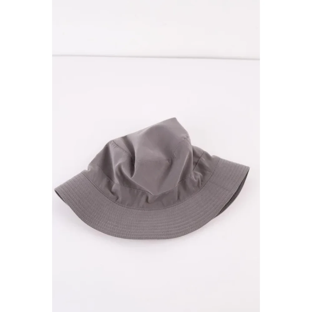 Hermès Vintage Pre-owned Polyester hats Gray Dames