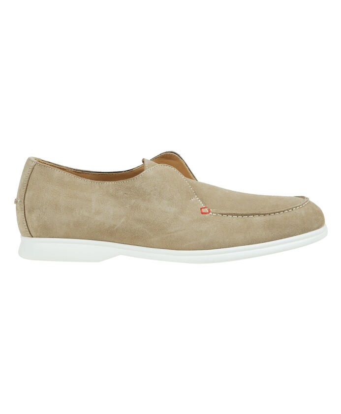 mocassins-en-daim-avec-couture-et-caoutchouc