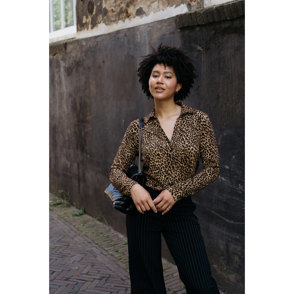 &Co Woman Bloes met lange mouwen en ruches Brown Dames