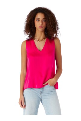 silk-sleeveless-blouse