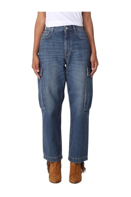 cargo-jeans-for-a-relaxed-fit
