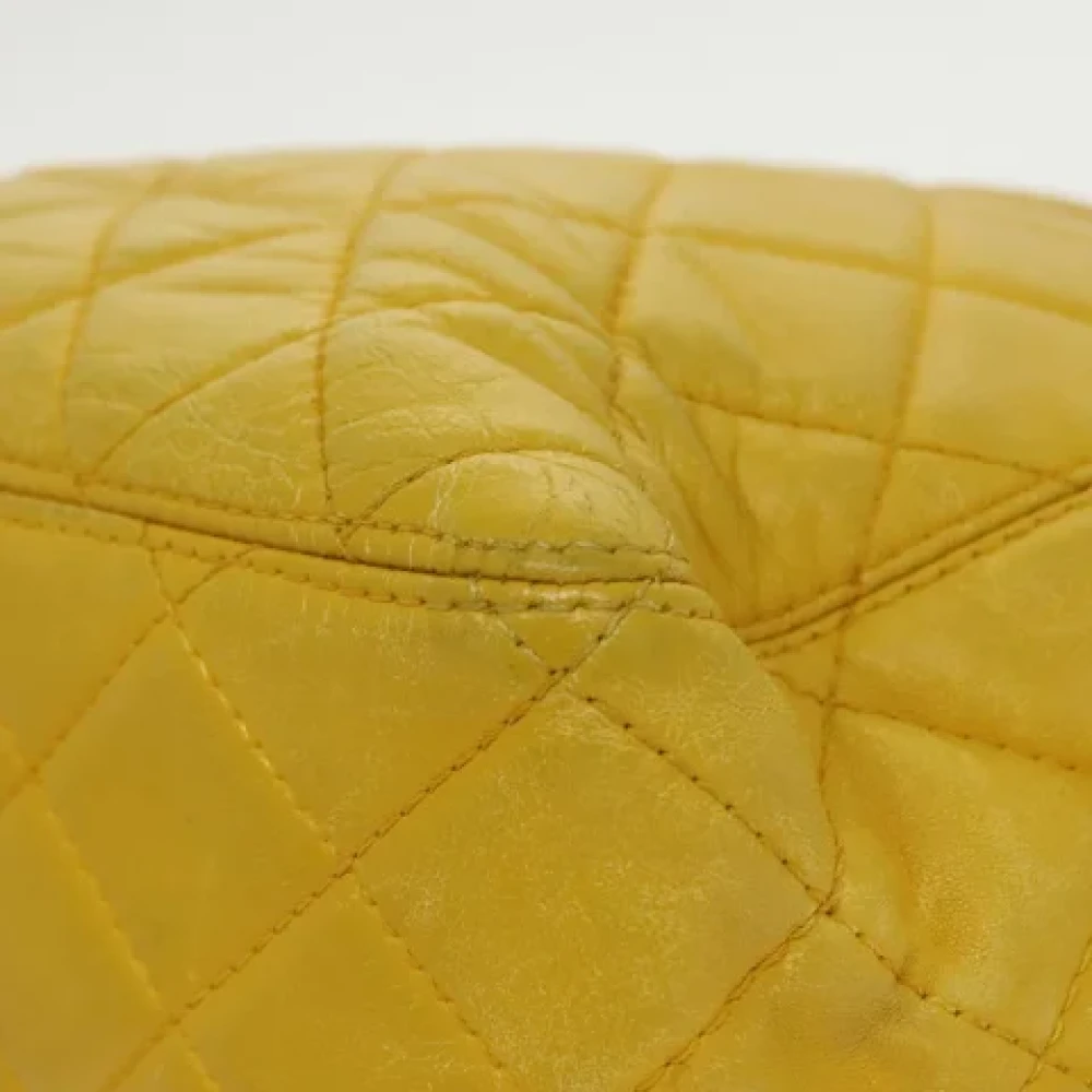 Chanel Vintage Pre-owned Leather chanel-bags Yellow Dames