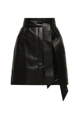 meda-skirt-in-vegan-leather
