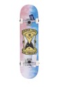 blauw-roze-verf-skateboard-geassembleerd