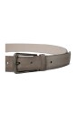 grijze-leren-riem-met-perforatiedetails