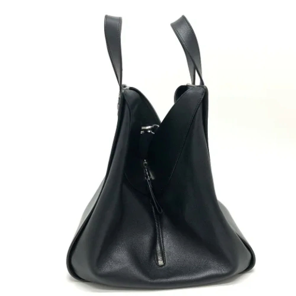 Loewe Pre-owned Leather handbags Black Dames