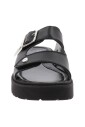chaussons-femme-en-similicuir-elegants
