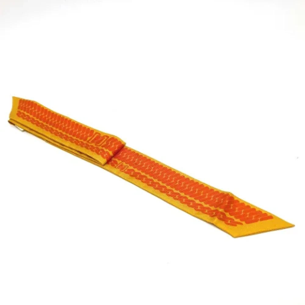 Hermès Vintage Pre-owned Silk scarves Orange Dames