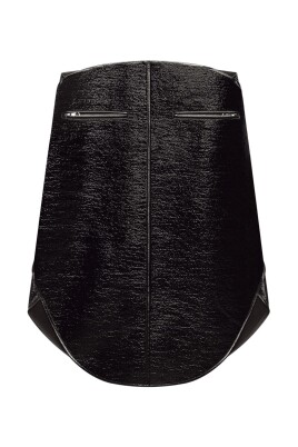 black-high-waisted-skirt-with-side-slits
