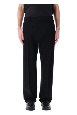 black-chino-trousers-straight-leg