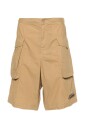 shorts-neutres-pour-un-look-elegant