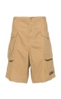 shorts-neutres-pour-un-look-elegant