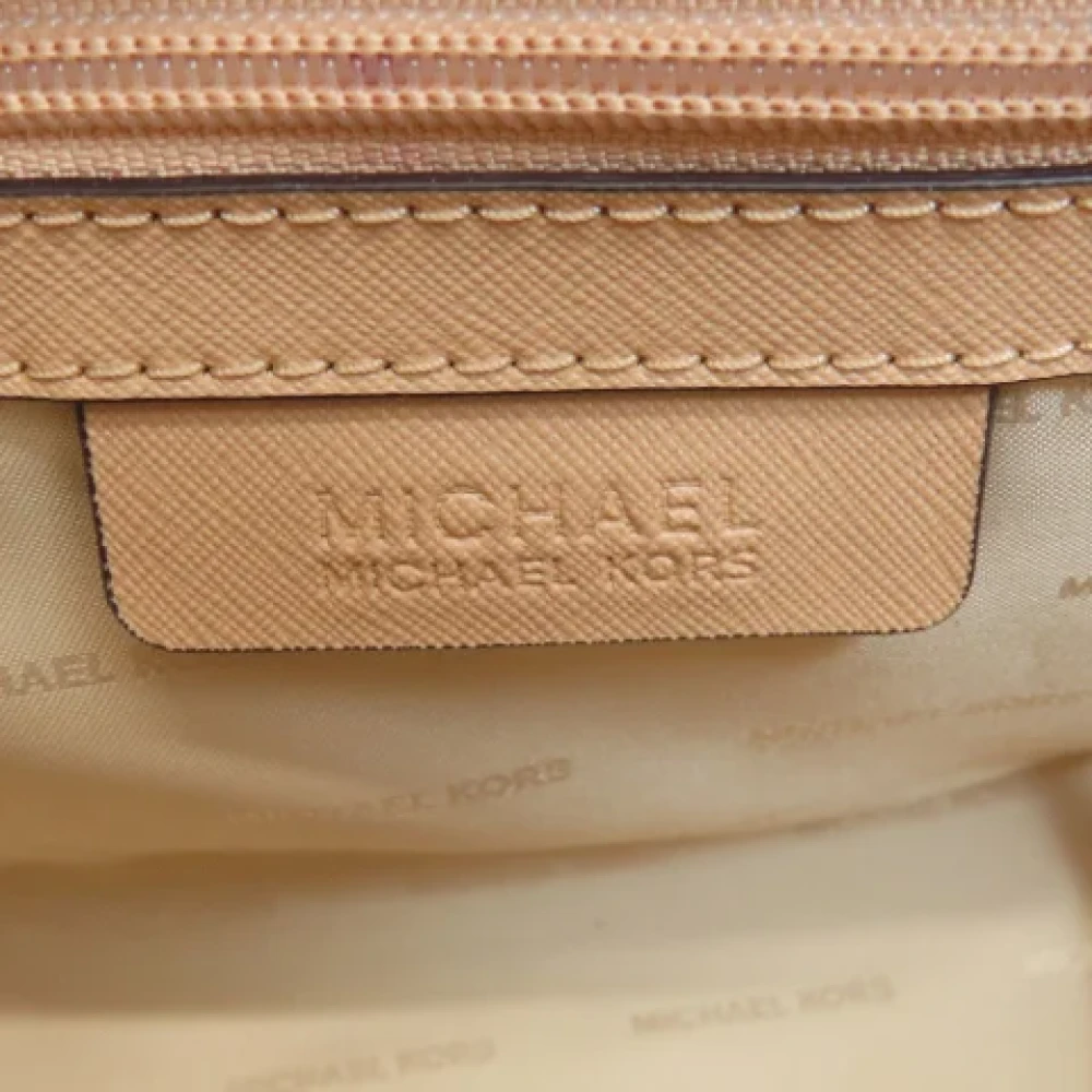 Michael Kors Pre-owned Plastic shoulder-bags Beige Dames