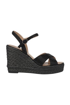braided-wedge-with-beading
