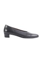 black-leather-decollete-pumps