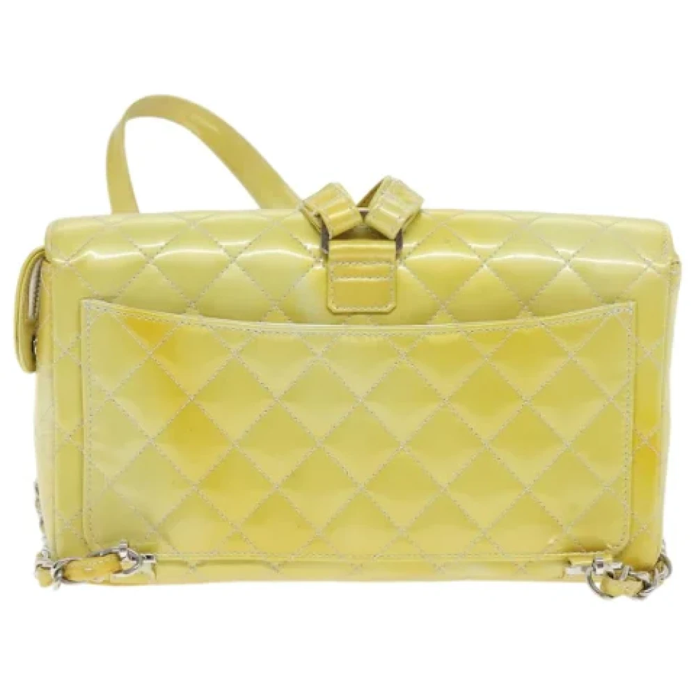 Chanel Vintage Pre-owned Leather backpacks Yellow Dames
