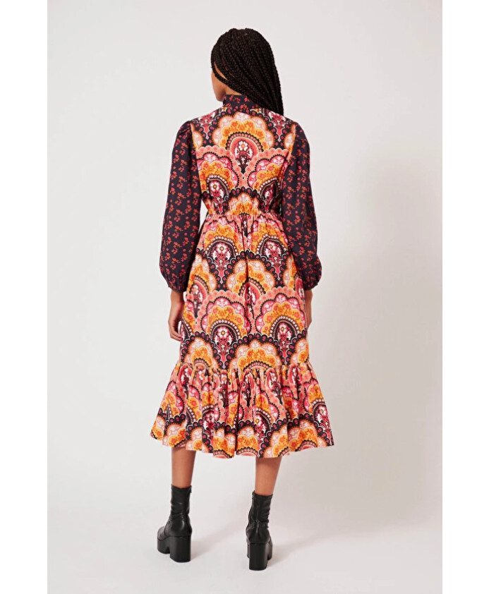 robe-midi-en-coton-imprime