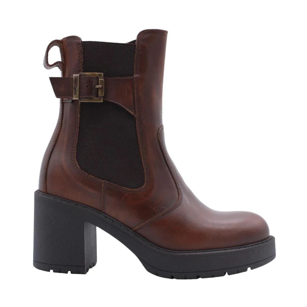 Shoes > Boots > Heeled Boots - - Nerogiardini - Modalova